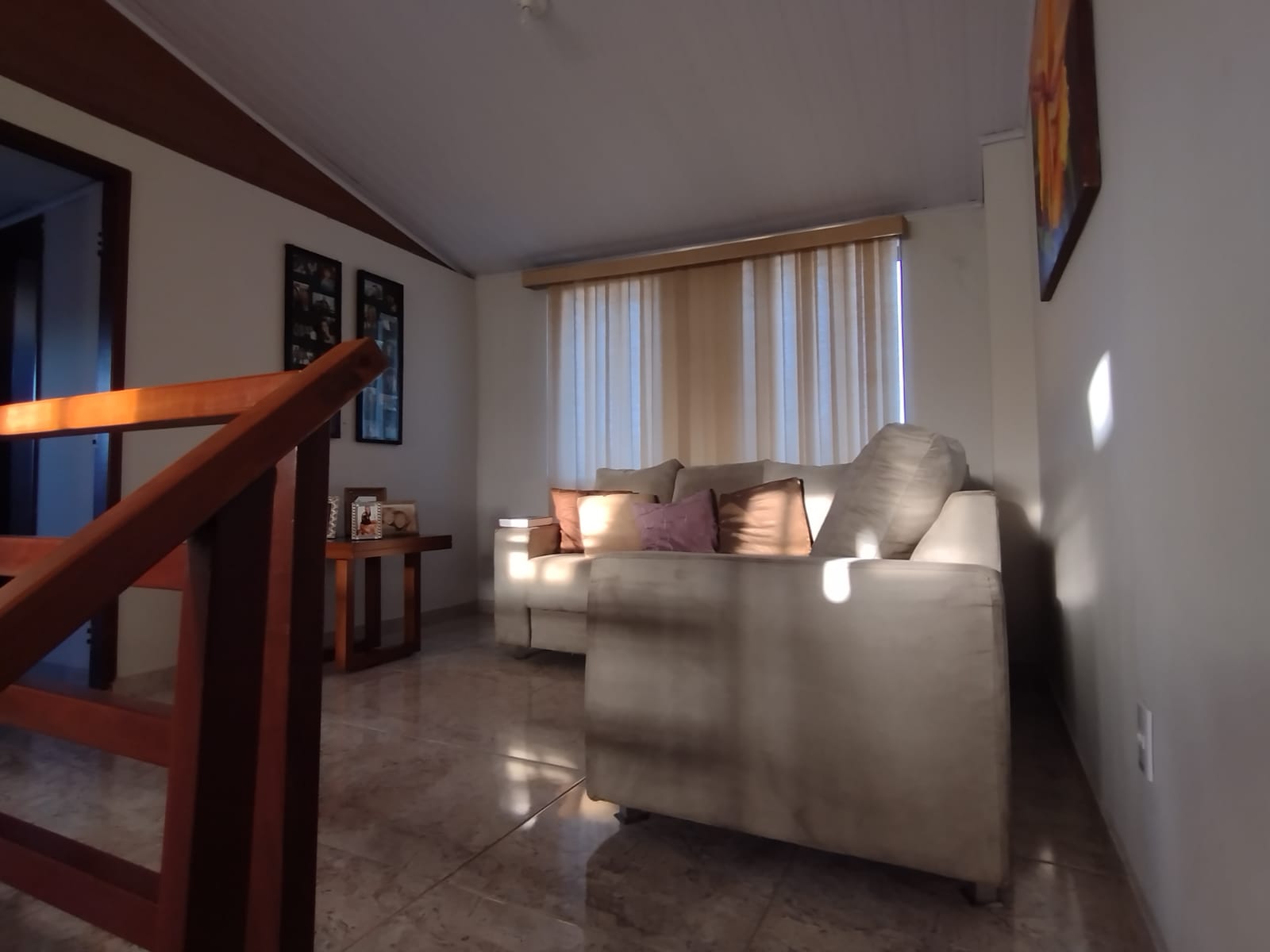 CASA 3/4 TODOS COM SUÍTE