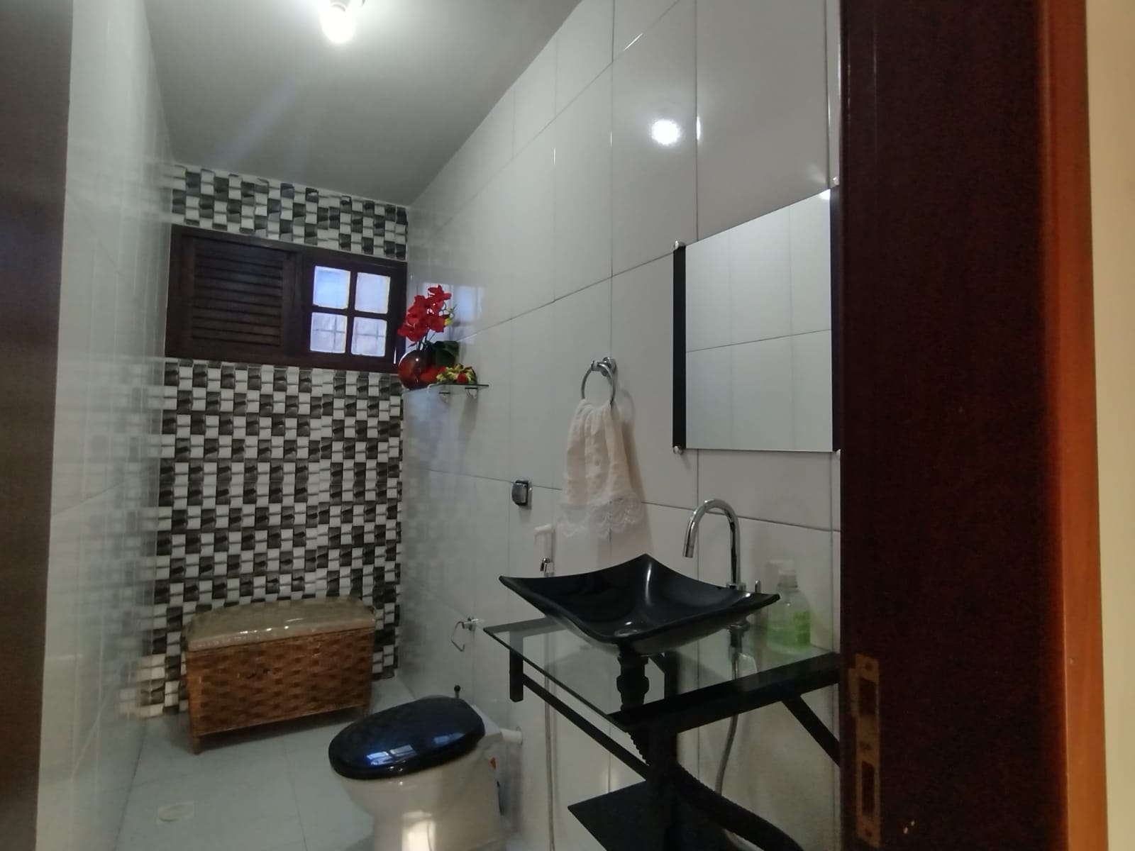 CASA 3/4 TODOS COM SUÍTE